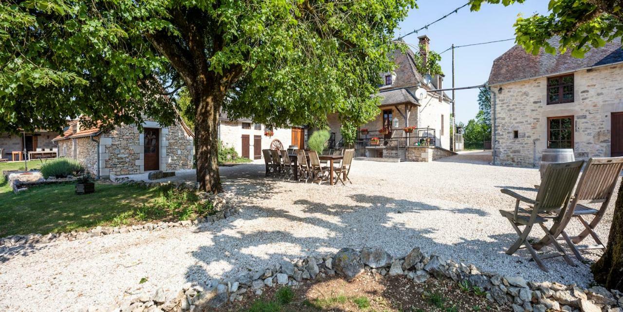 Chambres Et Table D'Hotes La Panacee Cuzance Dış mekan fotoğraf